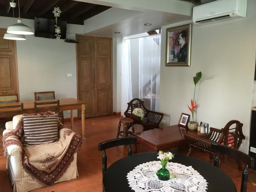 Baan Ongkharak Bed & Breakfast (Adults Only) Бангкок Экстерьер фото