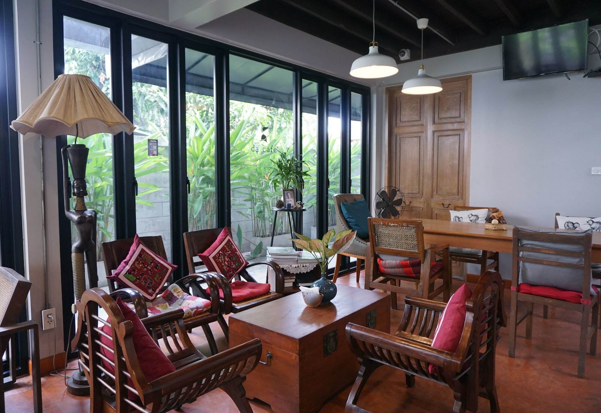 Baan Ongkharak Bed & Breakfast (Adults Only) Бангкок Экстерьер фото